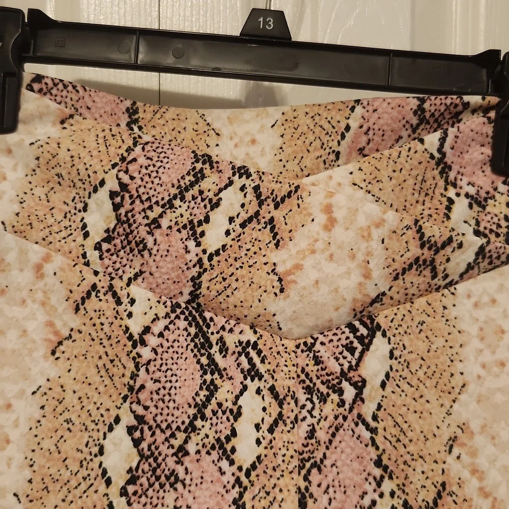 Python printed pants - Picture 3 of 4